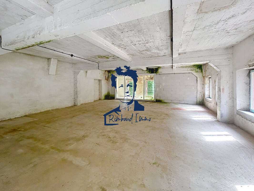 Appartement 450 m² à Bazeilles  - photo 7
