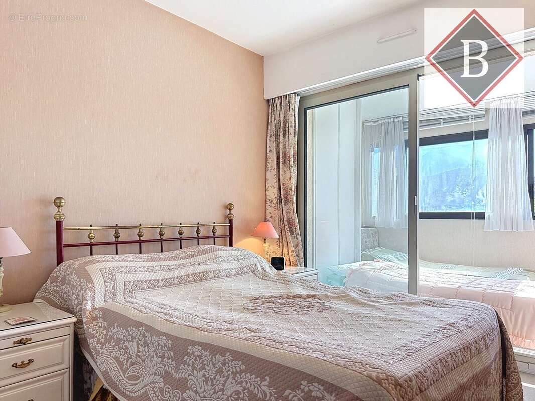 Appartement à MOUGINS