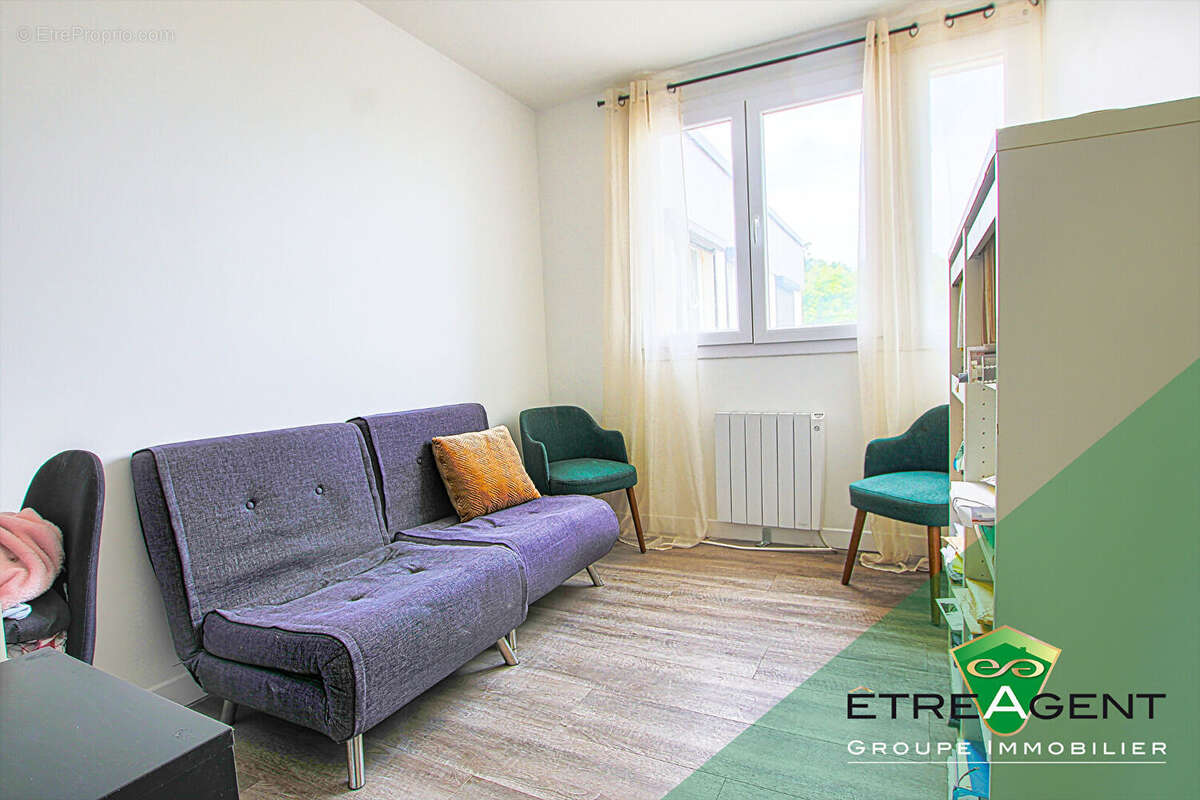 Appartement à LE MESNIL-LE-ROI