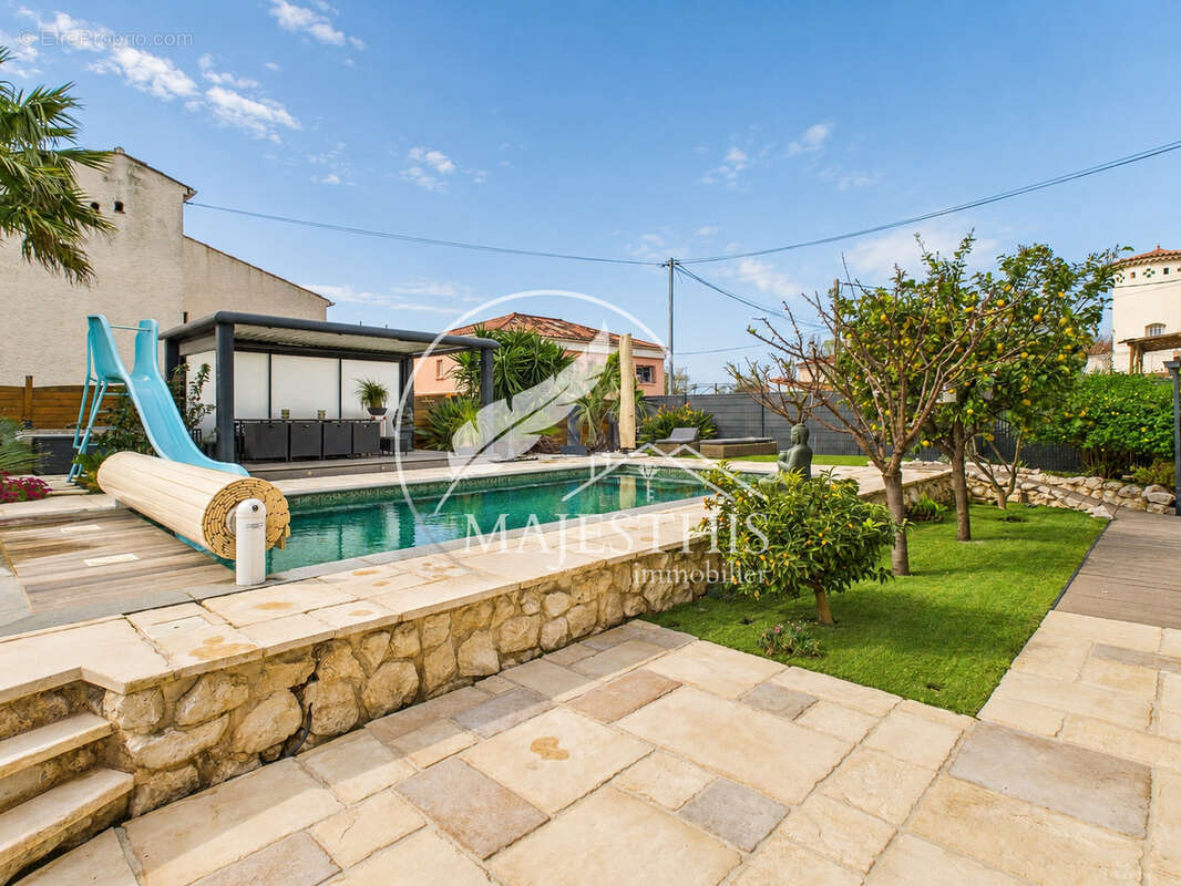 Appartement à LA VALETTE-DU-VAR