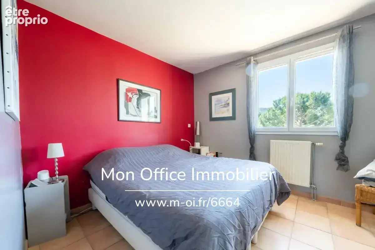 Référence : 6664-NZW. - Maison 4 chambres - piscine, sous sol, garage - photo 11