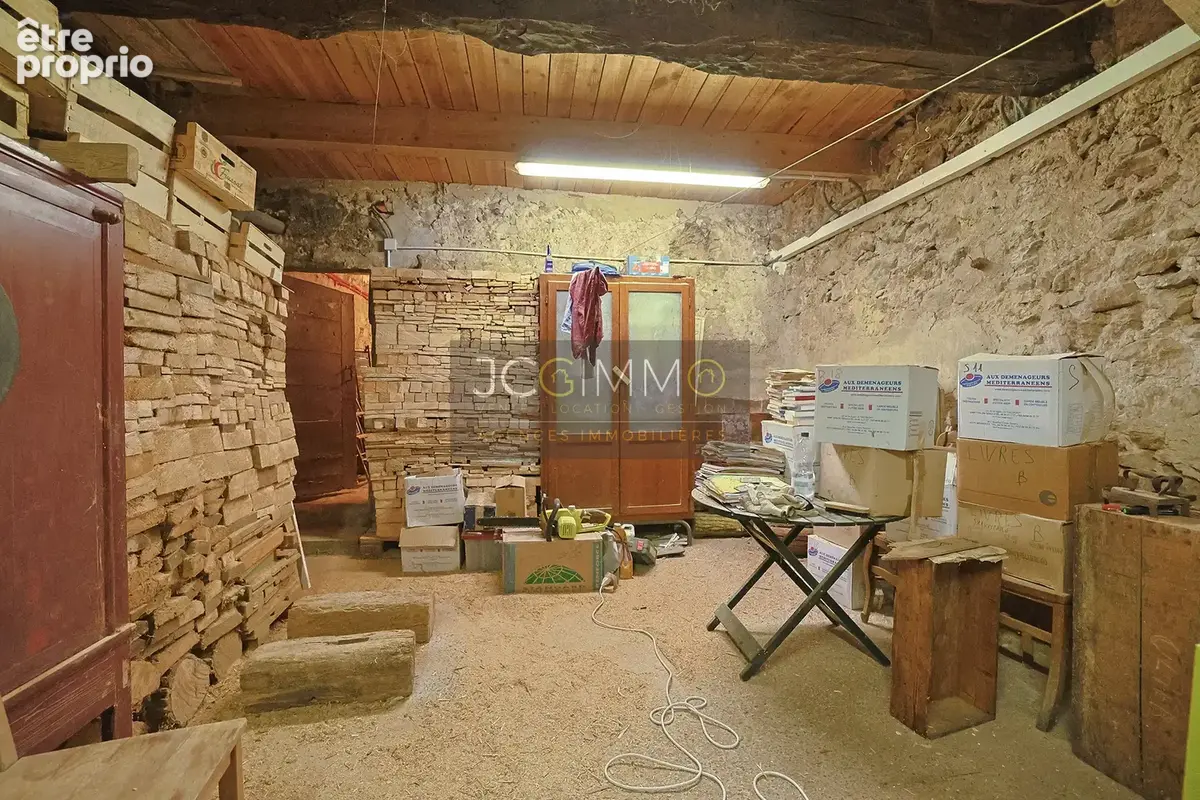 Maison de village T5 + terrasse tropézienne + garage + cave - photo 16