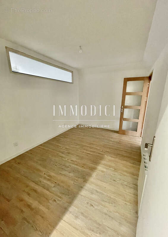 Appartement à THOISSEY