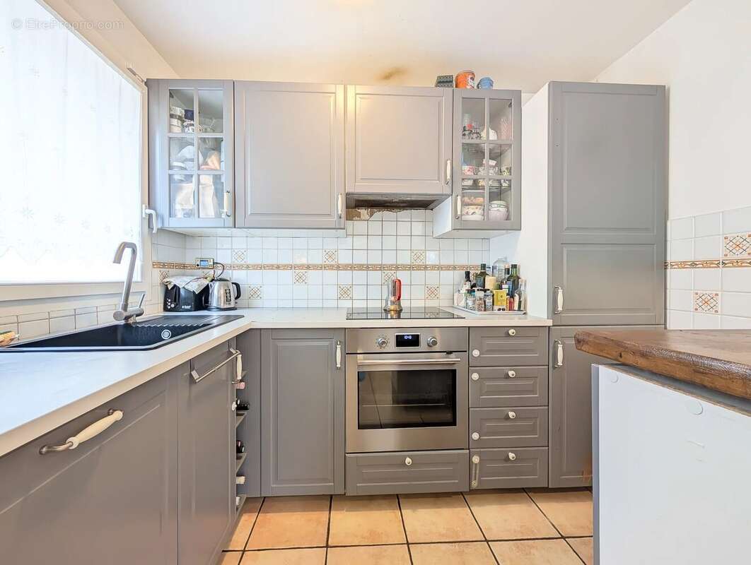 Appartement à LA QUEUE-LES-YVELINES