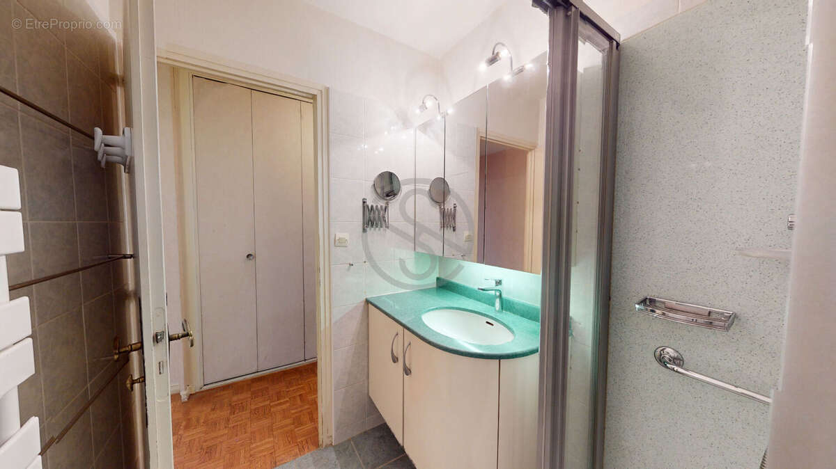 Appartement à SEYSSINET-PARISET