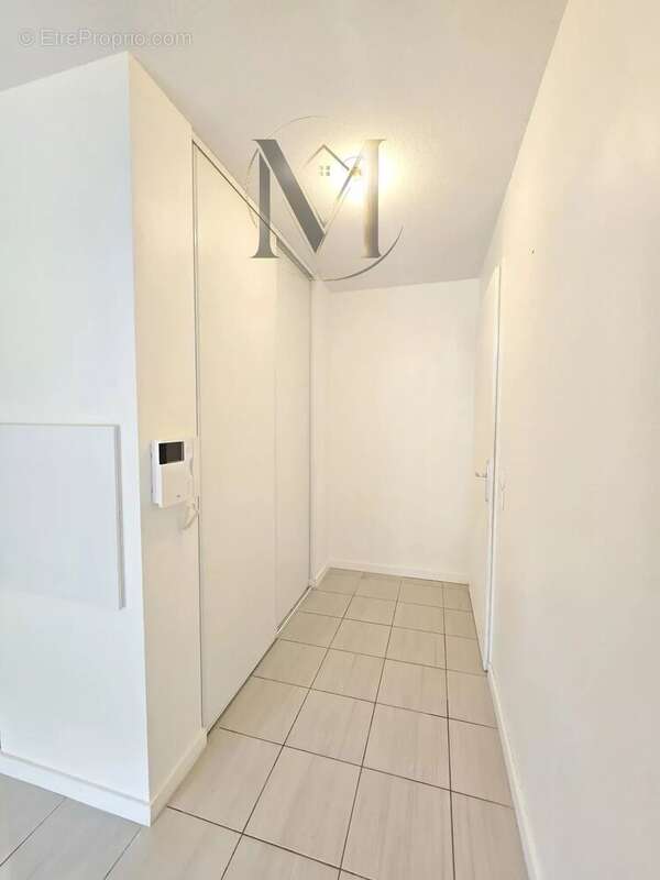 Appartement à LONS