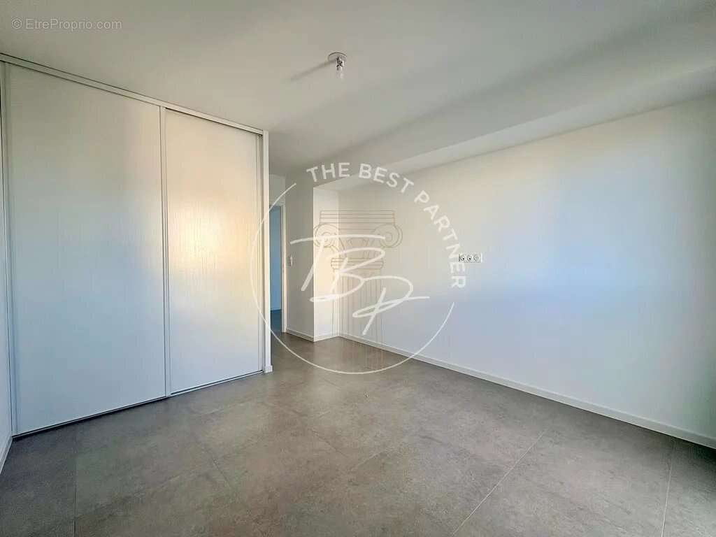 Appartement à SAUVIAN