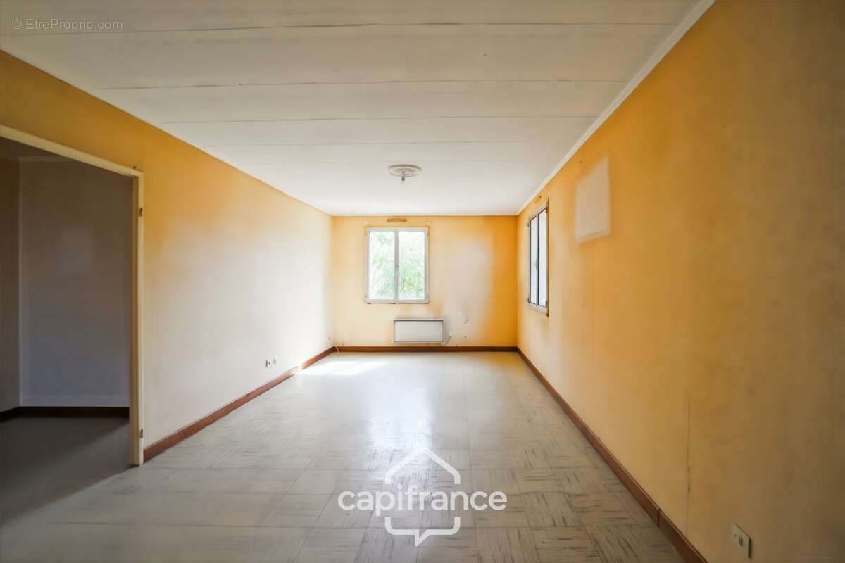 Maison sur sous-sol complet à rénover à Beaufort (39190), idéal premier achat ou investissement - photo 4