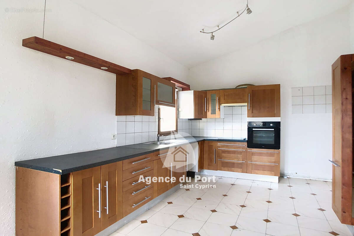 Maison à SAINT-CYPRIEN