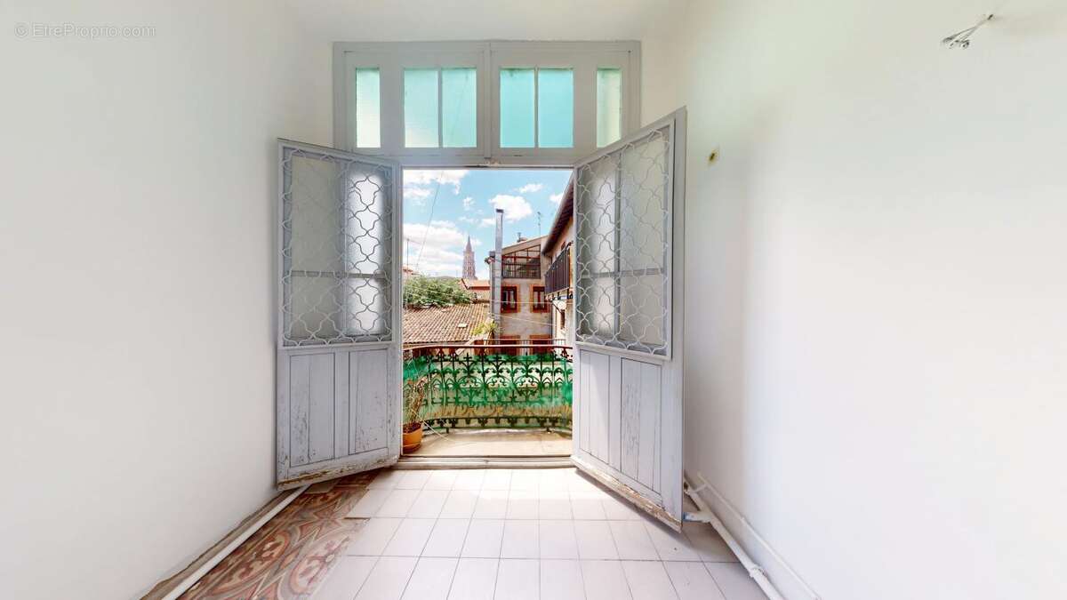 Appartement T4/5 traversant - Saint-Sernin / Jeanne d'Arc - photo 4