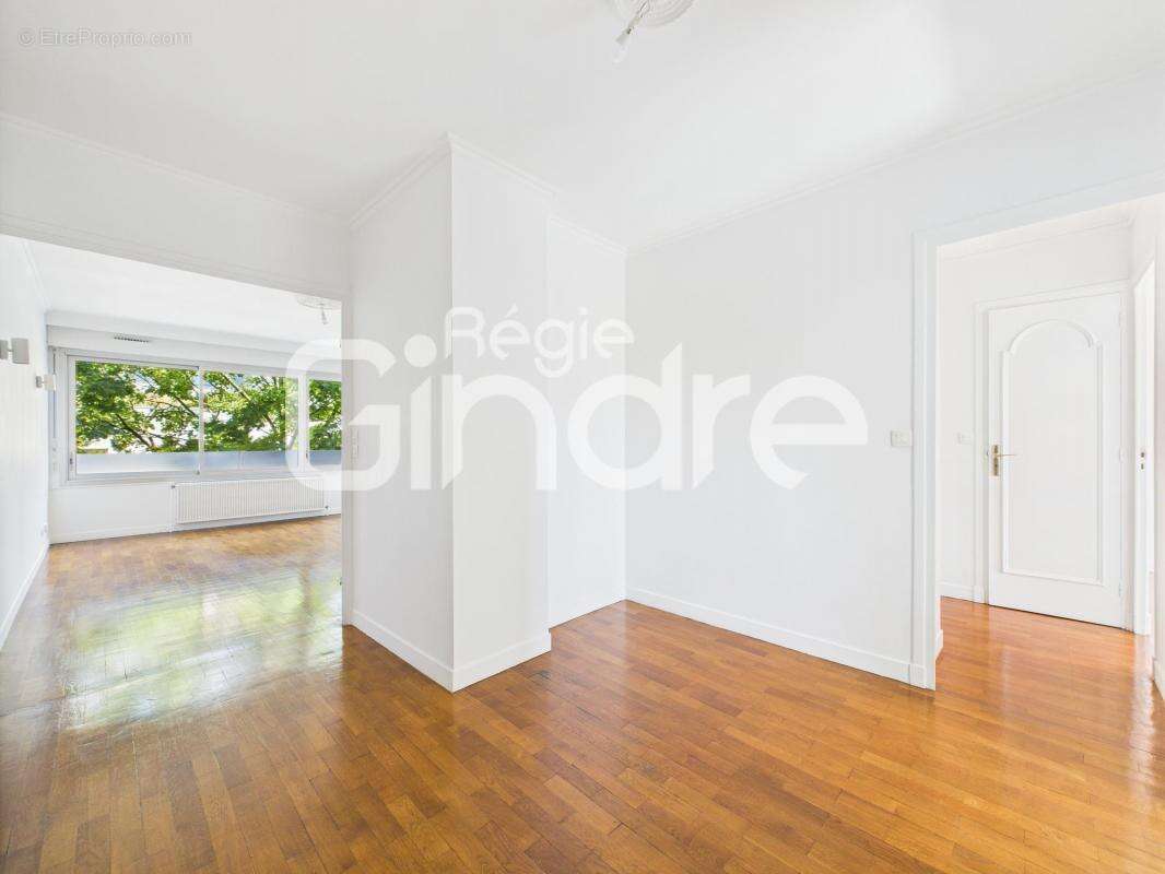 Appartement à LYON-8E