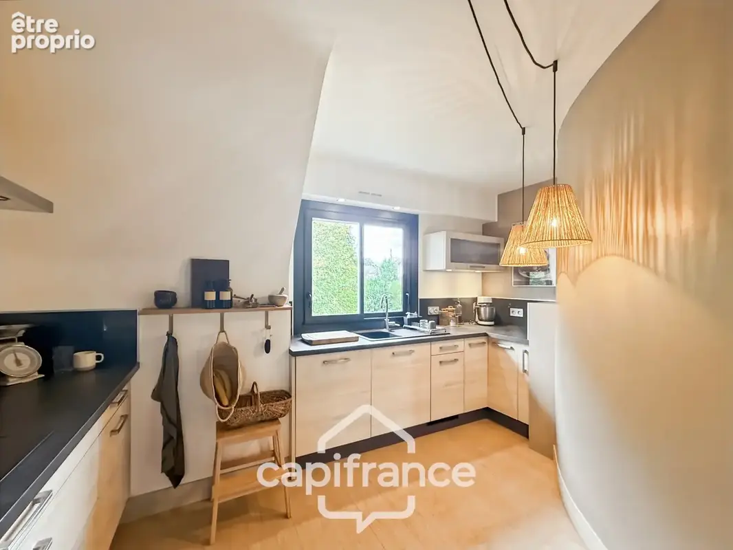 À VENDRE PONTIVY – Appartement rénové de plus de 73 m² au dernier étage, à 500 m du centre-ville - photo 8