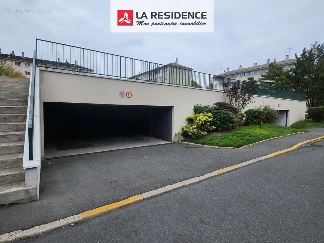 Parking à FRANCONVILLE