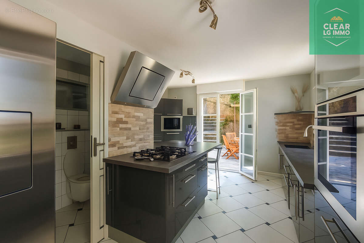 Maison rénovée 150 m2 avec hangar - photo 6
