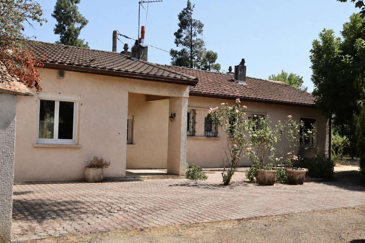 Maison plain-pied 114 m² Villeneuve-Tolosane - photo 6