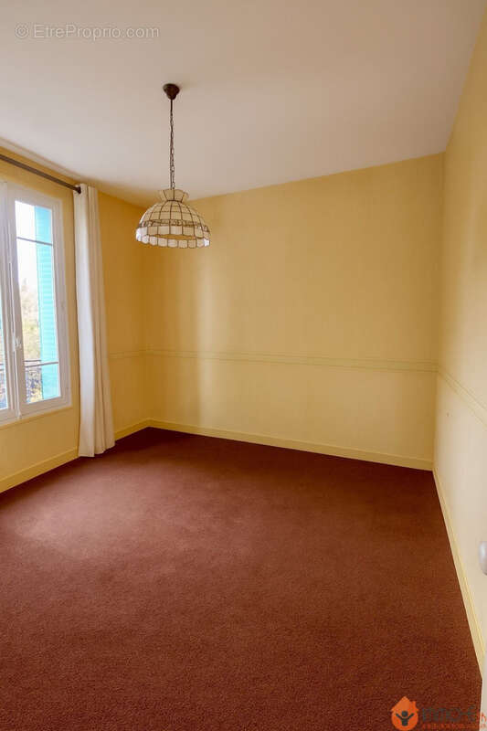 Maison à COUPVRAY