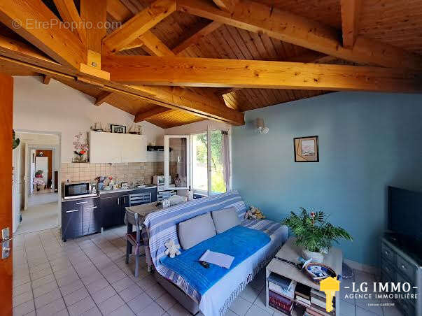 Maison à MESCHERS-SUR-GIRONDE