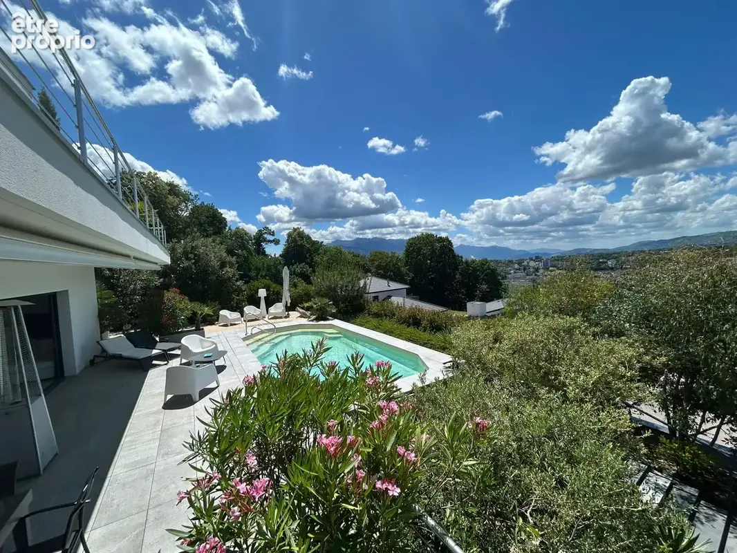 Maison 4 pièces 250 m² à vendre à Voiron (38500) - photo 8