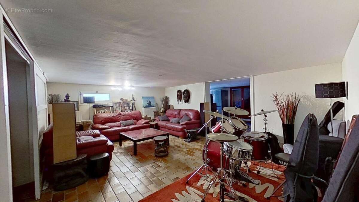 Maison à SAINT-CYPRIEN
