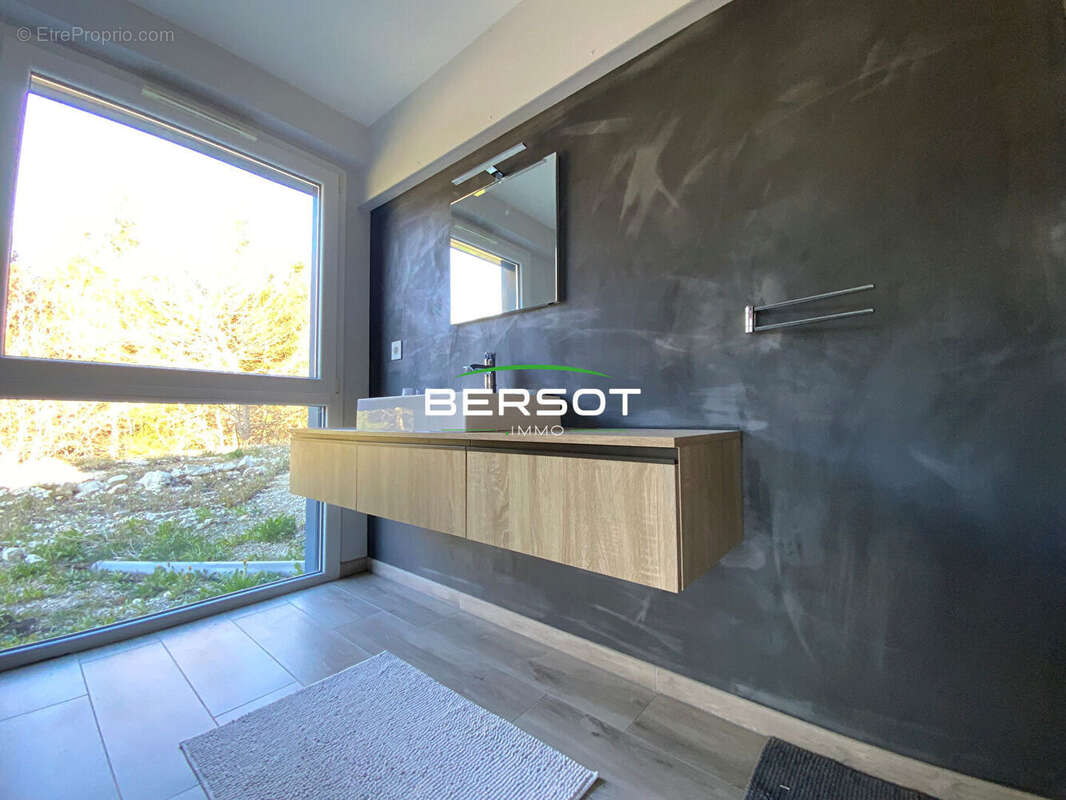 Appartement à VILLERS-LE-LAC