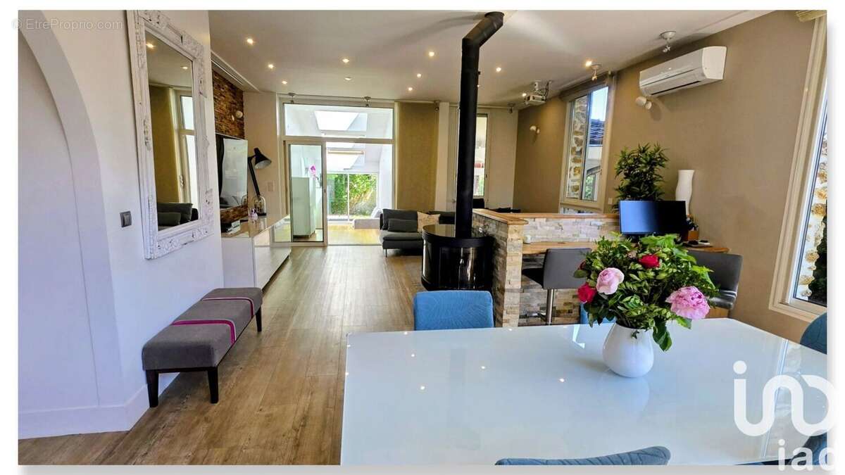 Photo 3 - Maison à LE RAINCY