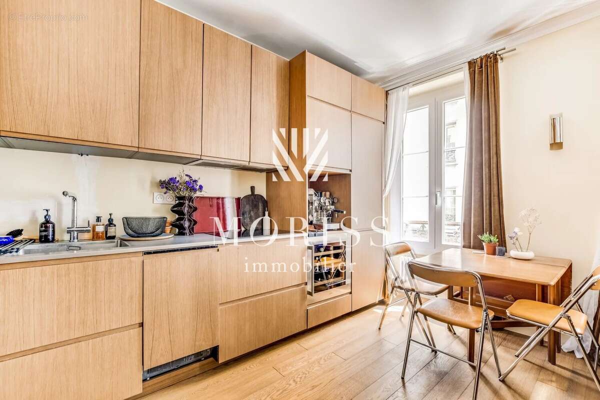 Appartement à PARIS-17E