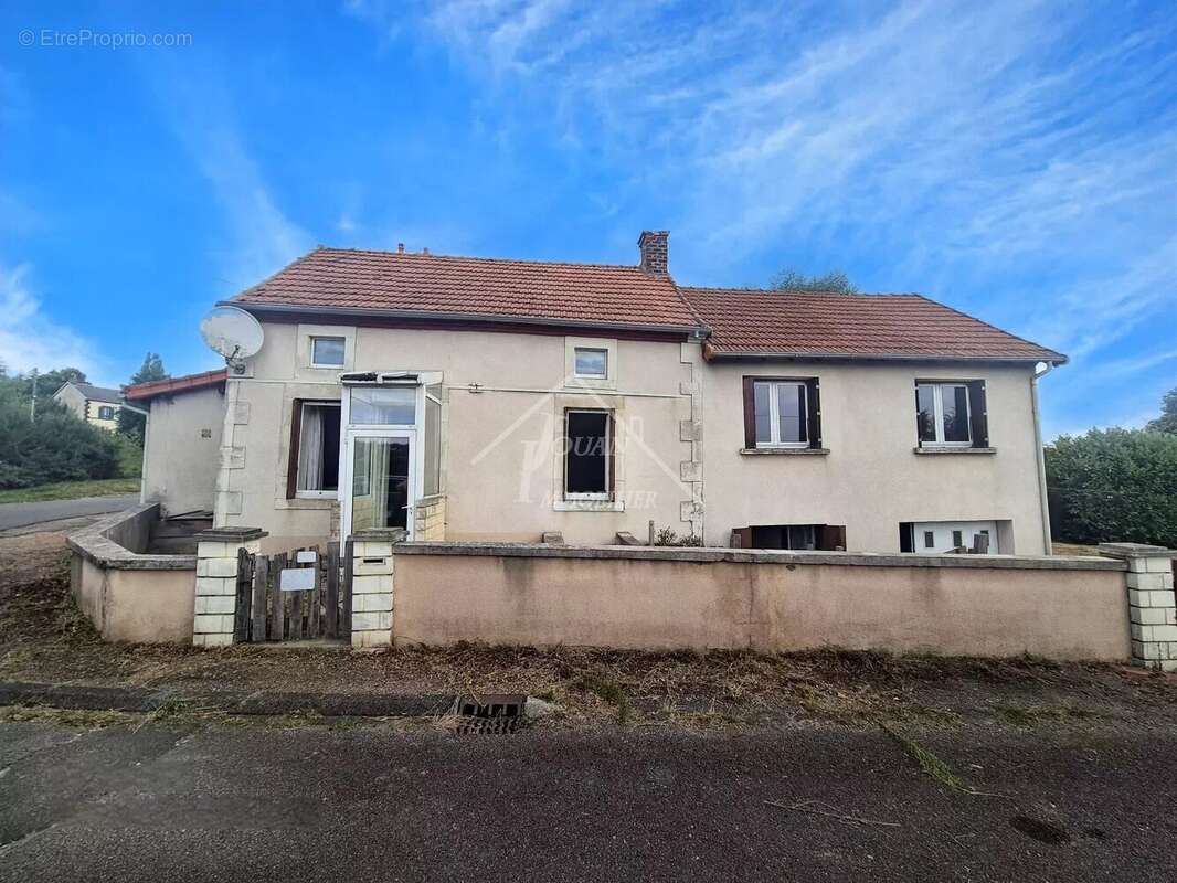 Maison à SAINT-ELOY-LES-MINES