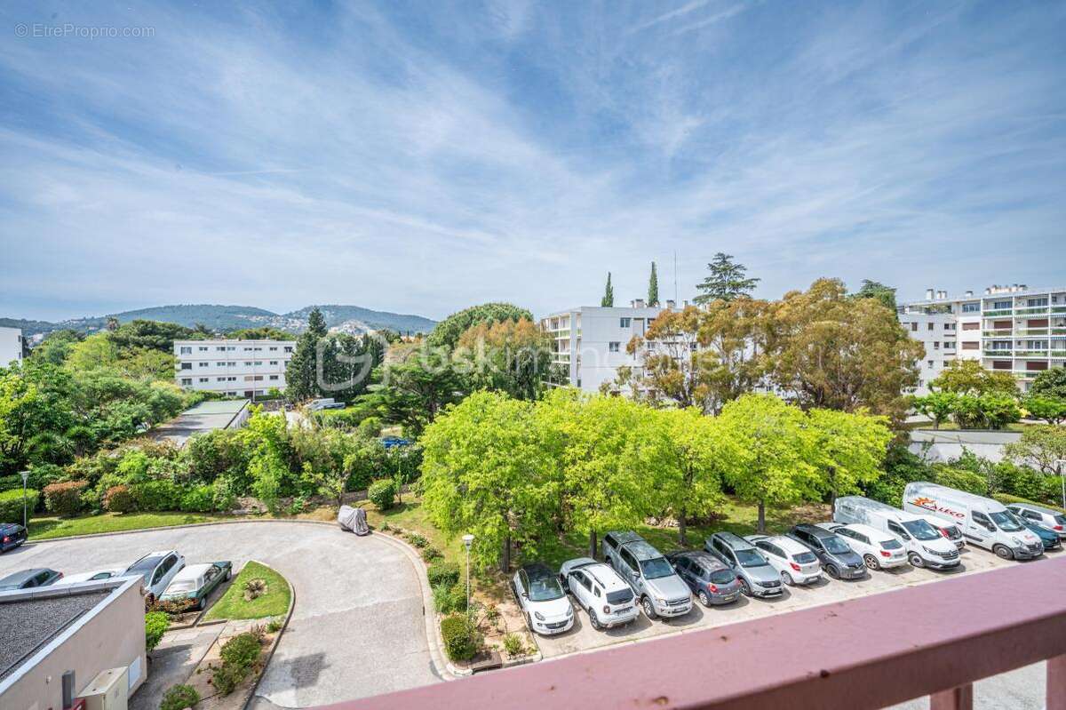Appartement à HYERES