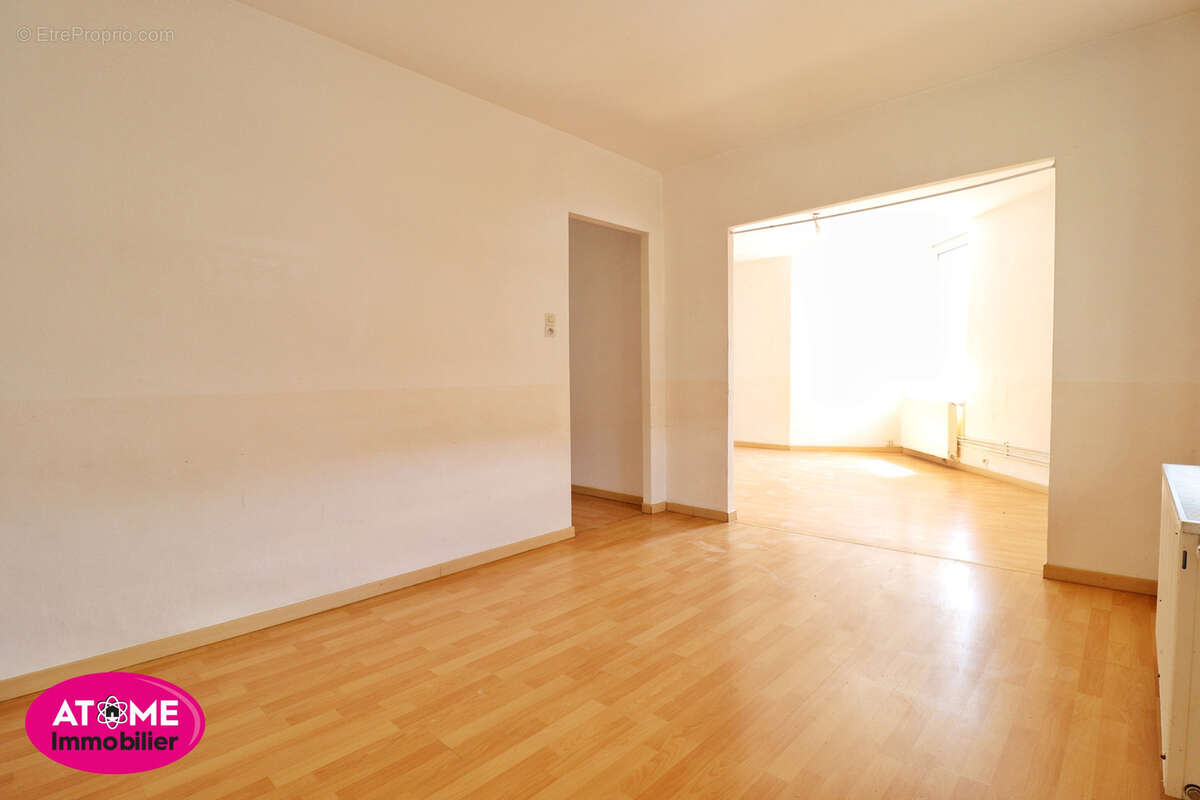 Appartement à AUBOUE