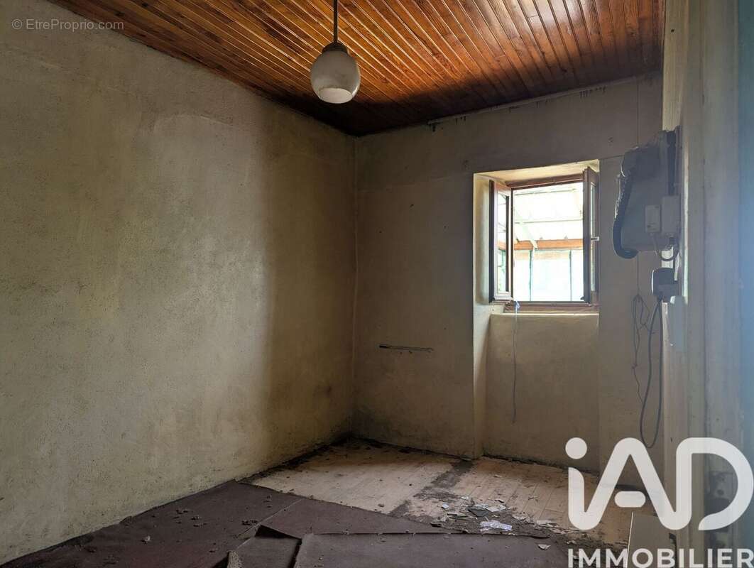 Maison 30 m² à Rochepaule  - photo 8