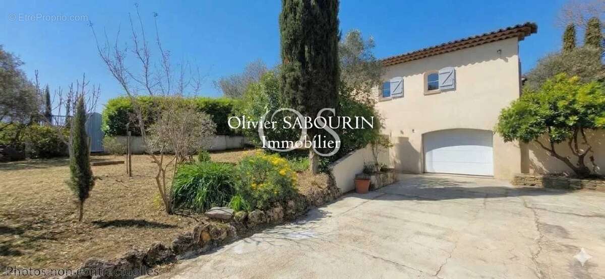 Maison à ROQUEBRUNE-SUR-ARGENS