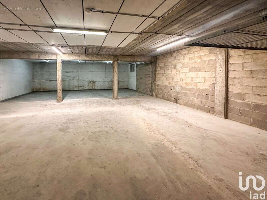 Photo 7 - Commerce à VALENTON