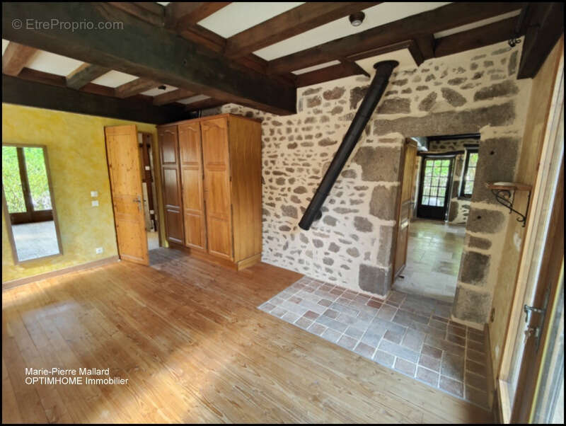 Maison familiale + dépendances à Saint Eloi en Creuse - photo 23