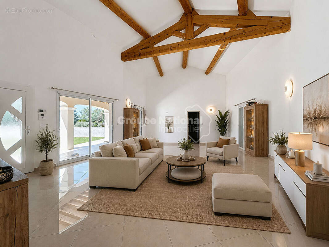 Maison à MONDRAGON