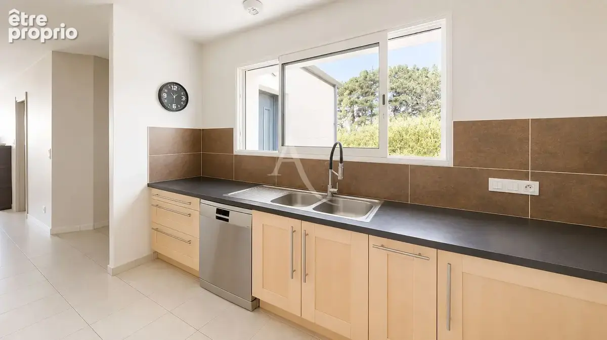 Maison Les Sables D Olonne 5 pièce(s) 109 m2 - photo 4