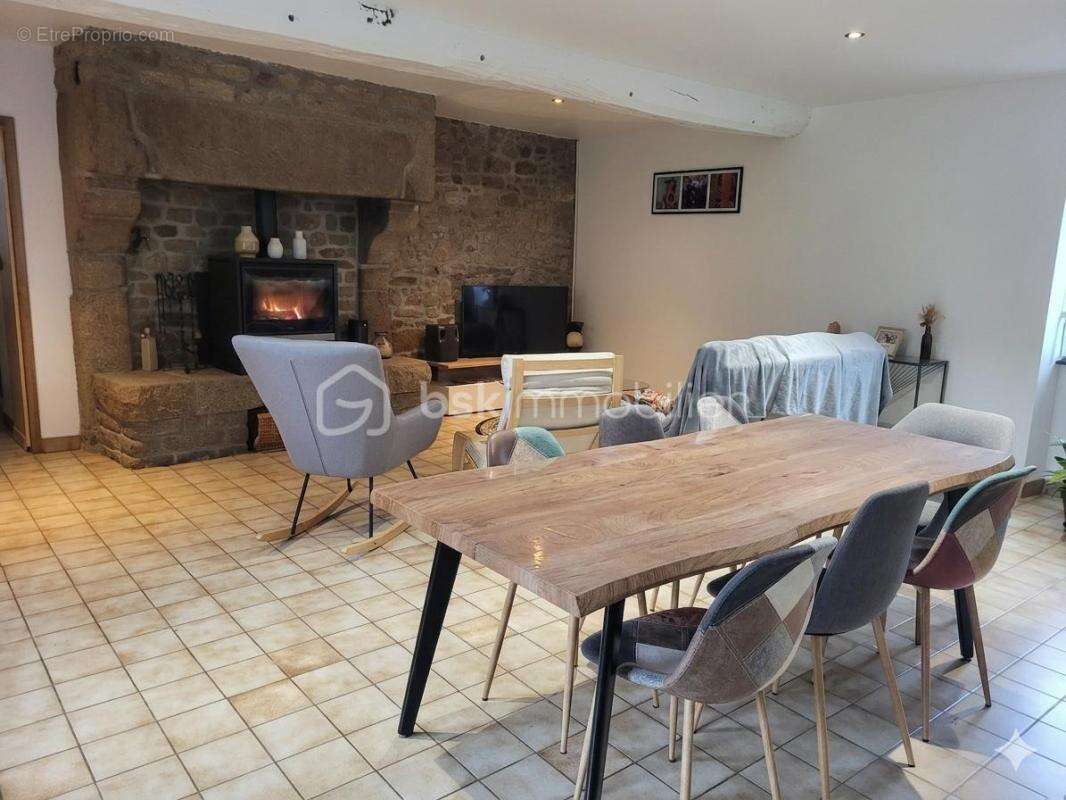 Maison à MELLE