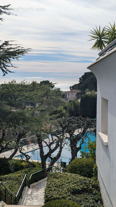 Appartement à LE CANNET