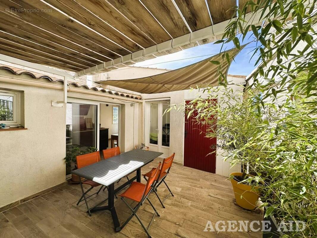 Appartement à CUGES-LES-PINS