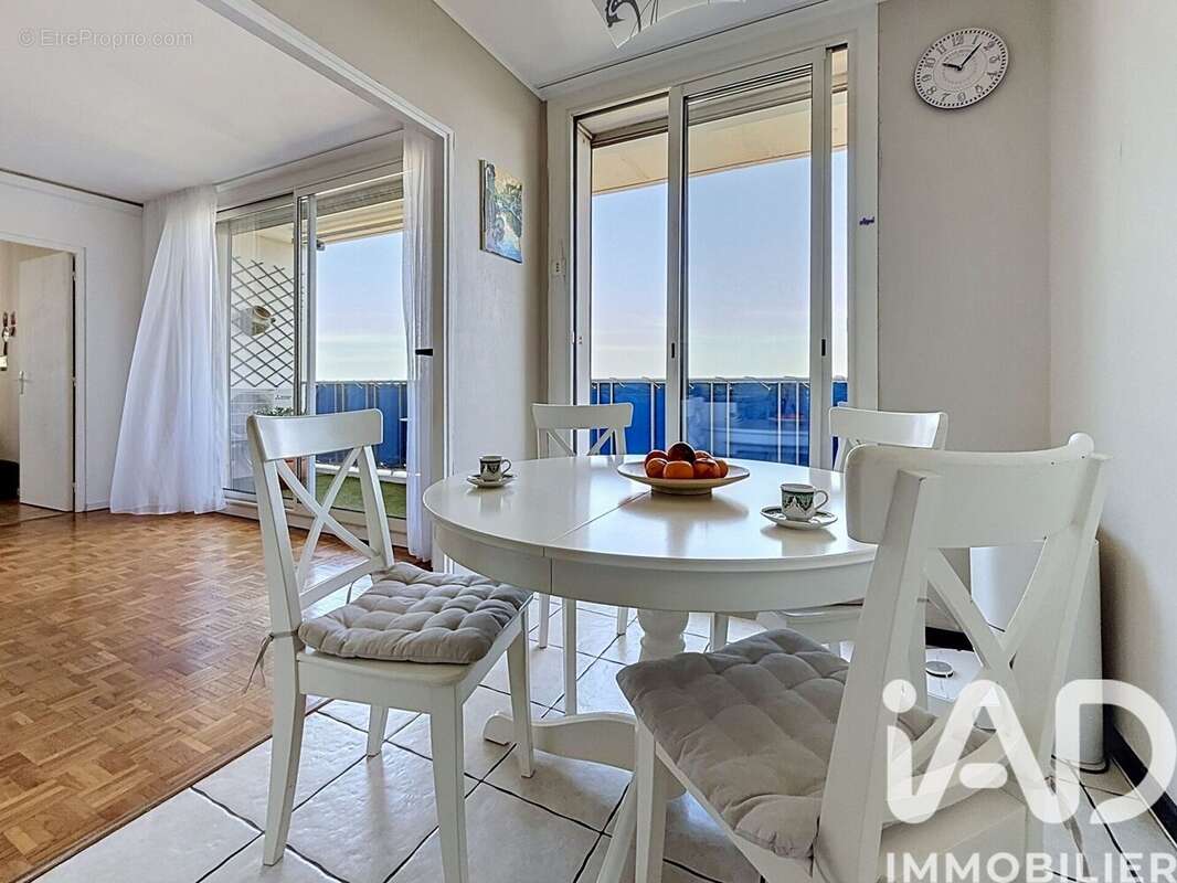 Photo 6 - Appartement à MARSEILLE-9E