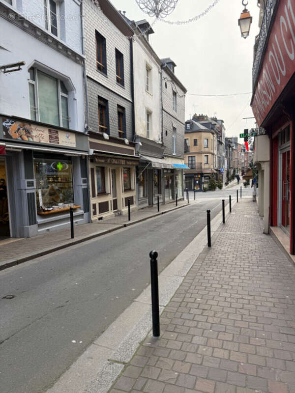 Commerce à HONFLEUR