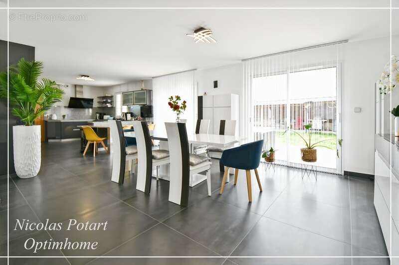 Maison à CHOISY-AU-BAC