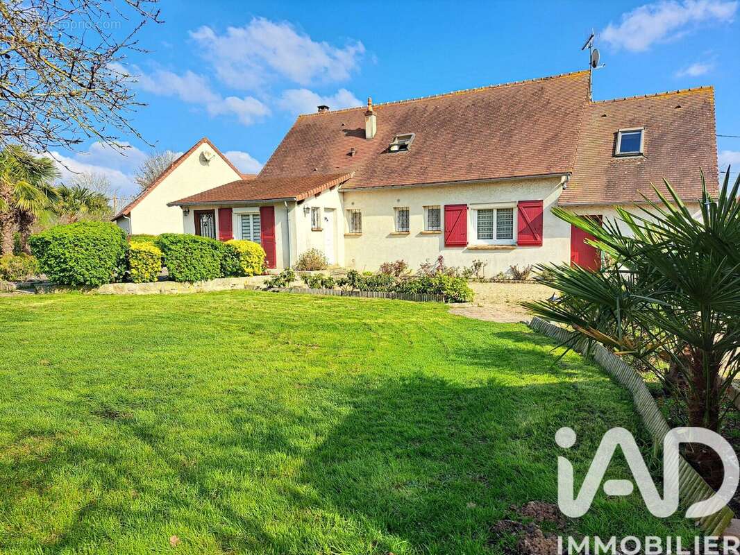 Photo 2 - Maison à HOUDAN