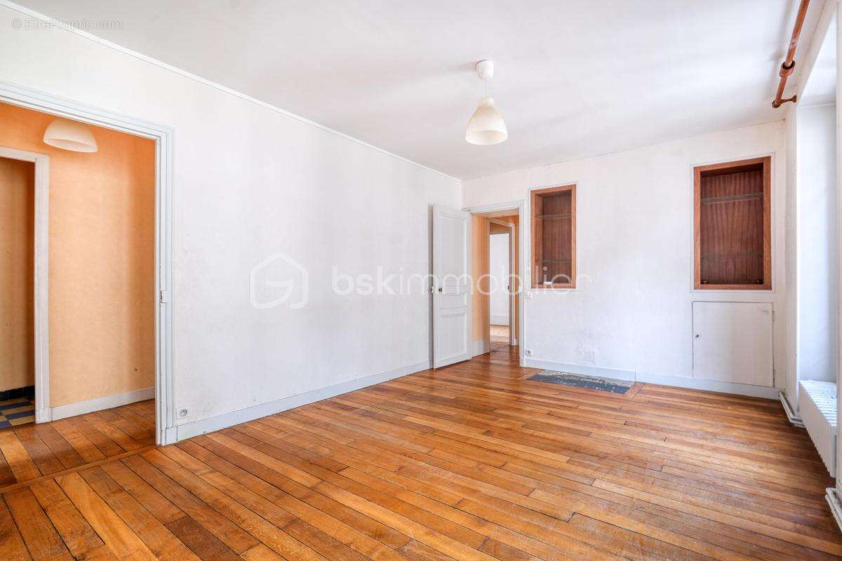 Appartement Centre-ville 4 pièces - photo 3