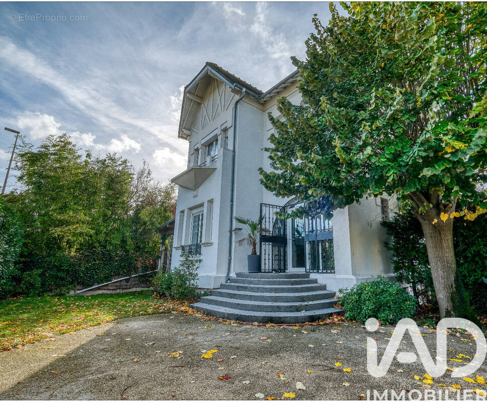 Photo 1 - Maison à TREMBLAY-EN-FRANCE