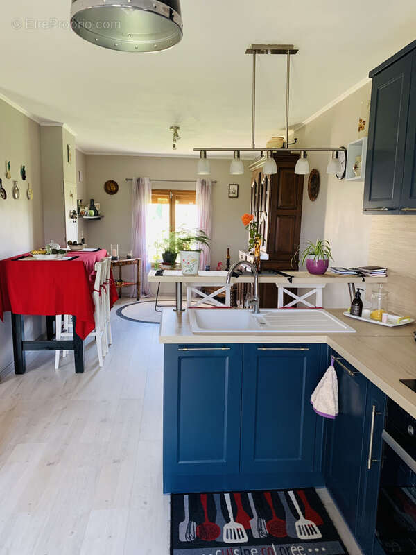 Maison à VILLETHIERRY