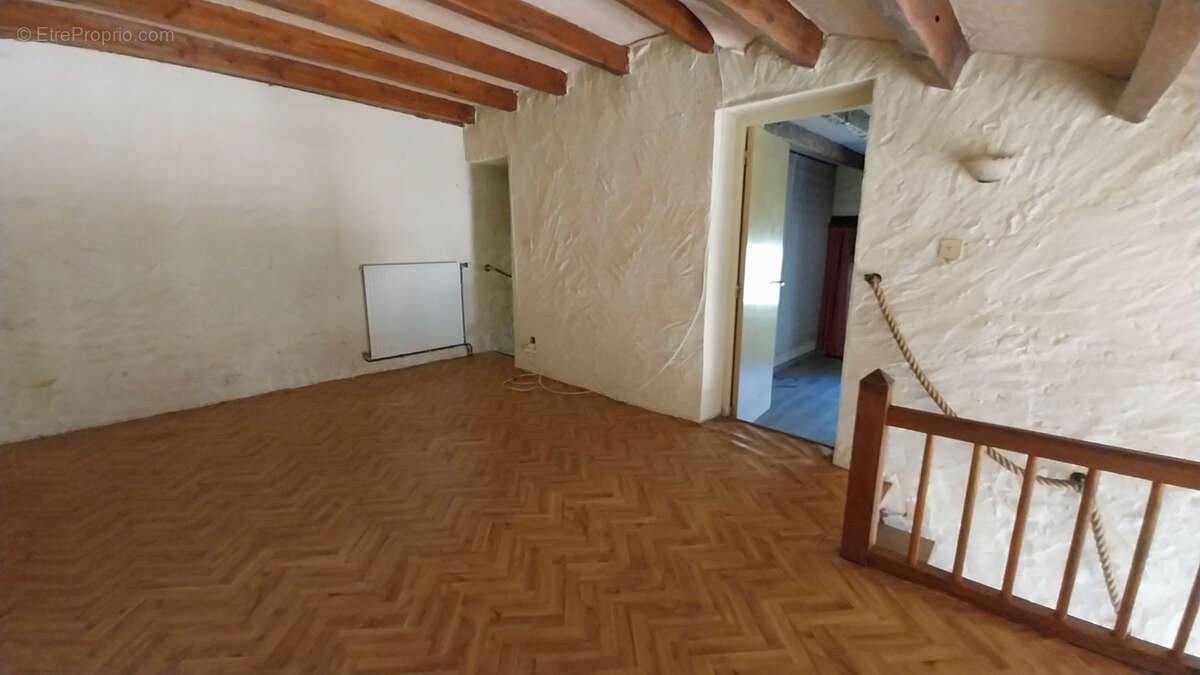 Maison à RAZAC-SUR-L'ISLE
