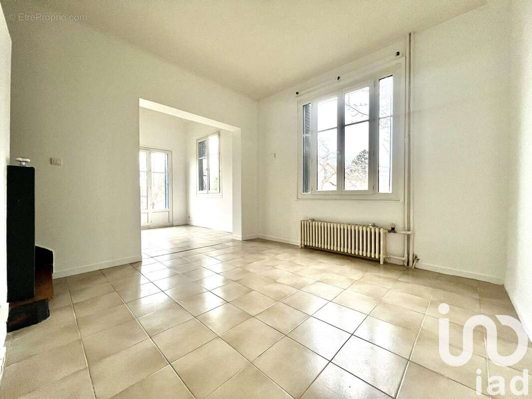 Photo 2 - Maison à MANDRES-LES-ROSES