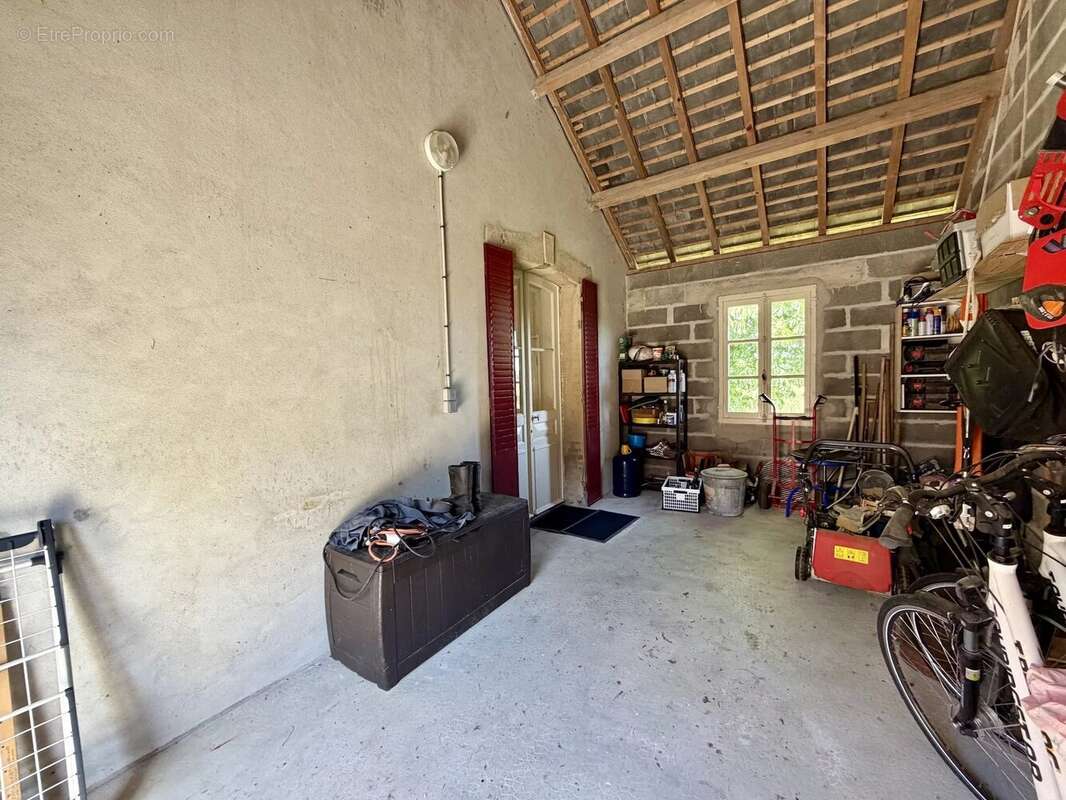 Maison indépendante à vendre avec une vue magnifique près du Lac des Settons - photo 19