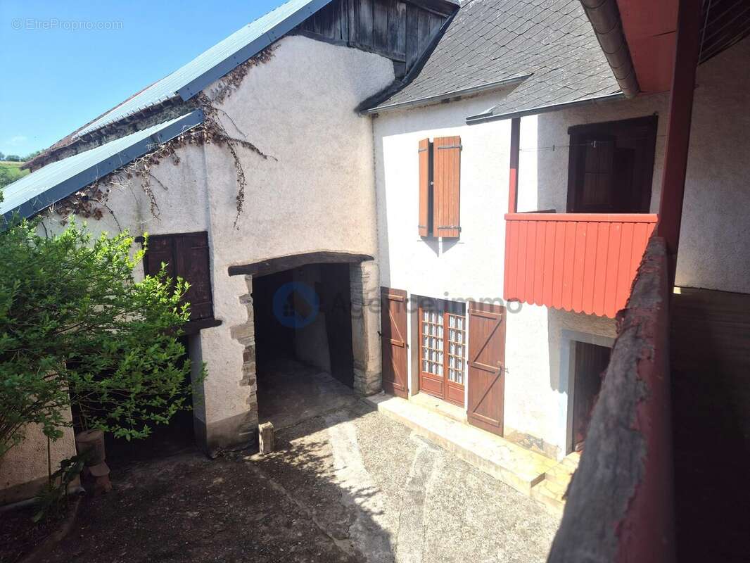 Maison à OLORON-SAINTE-MARIE