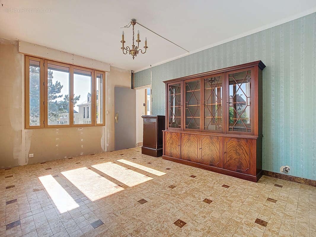 Maison à VILLERS-BOCAGE